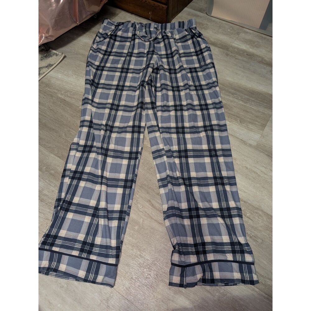 3 pairs of pj pants - Picture 6 of 7